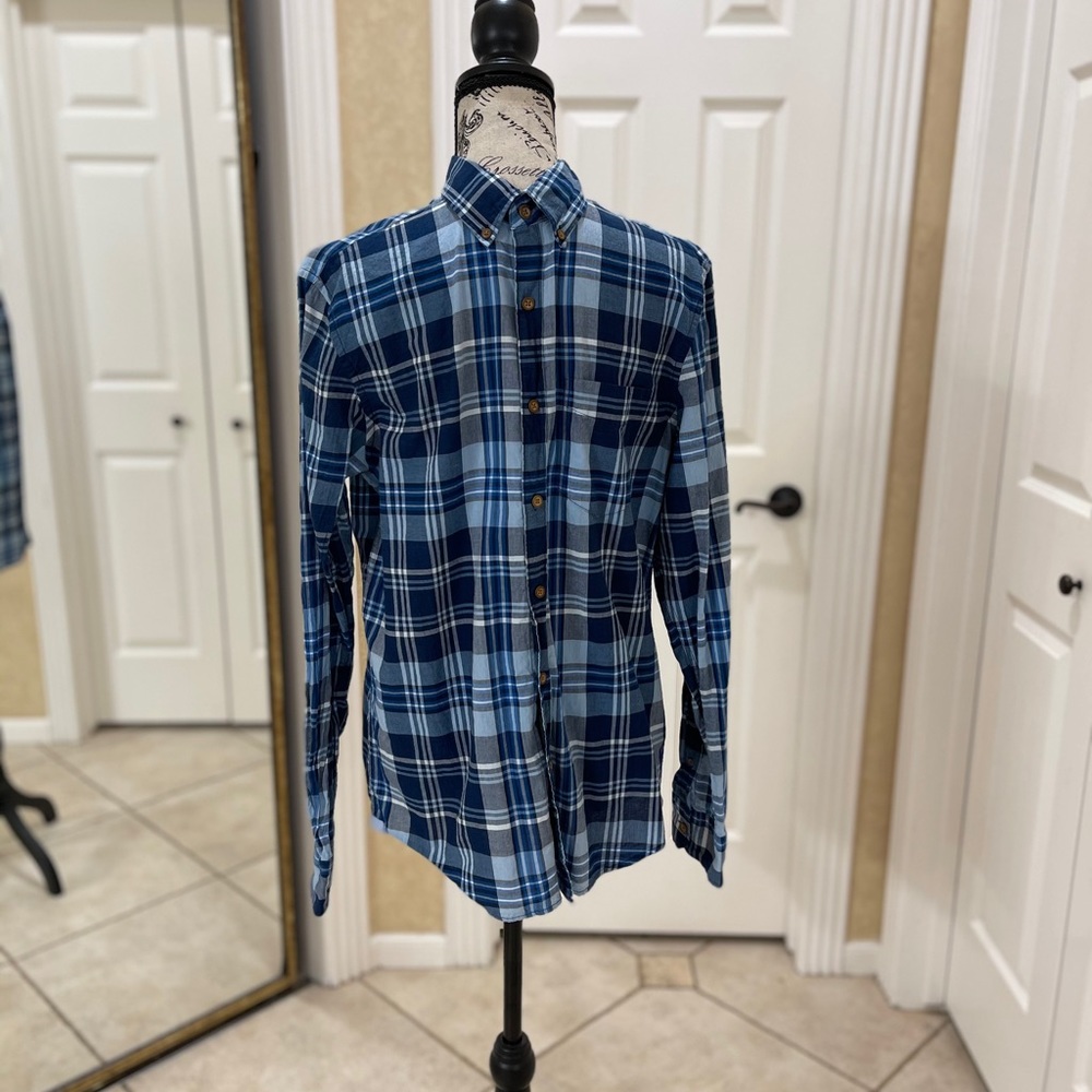 NEW American Eagle Outfitters Button Up Shirt S - Picture 1 of 8